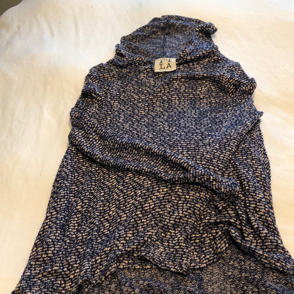 PPLA clothing woman’s sweater with hood- gently used Size Small.